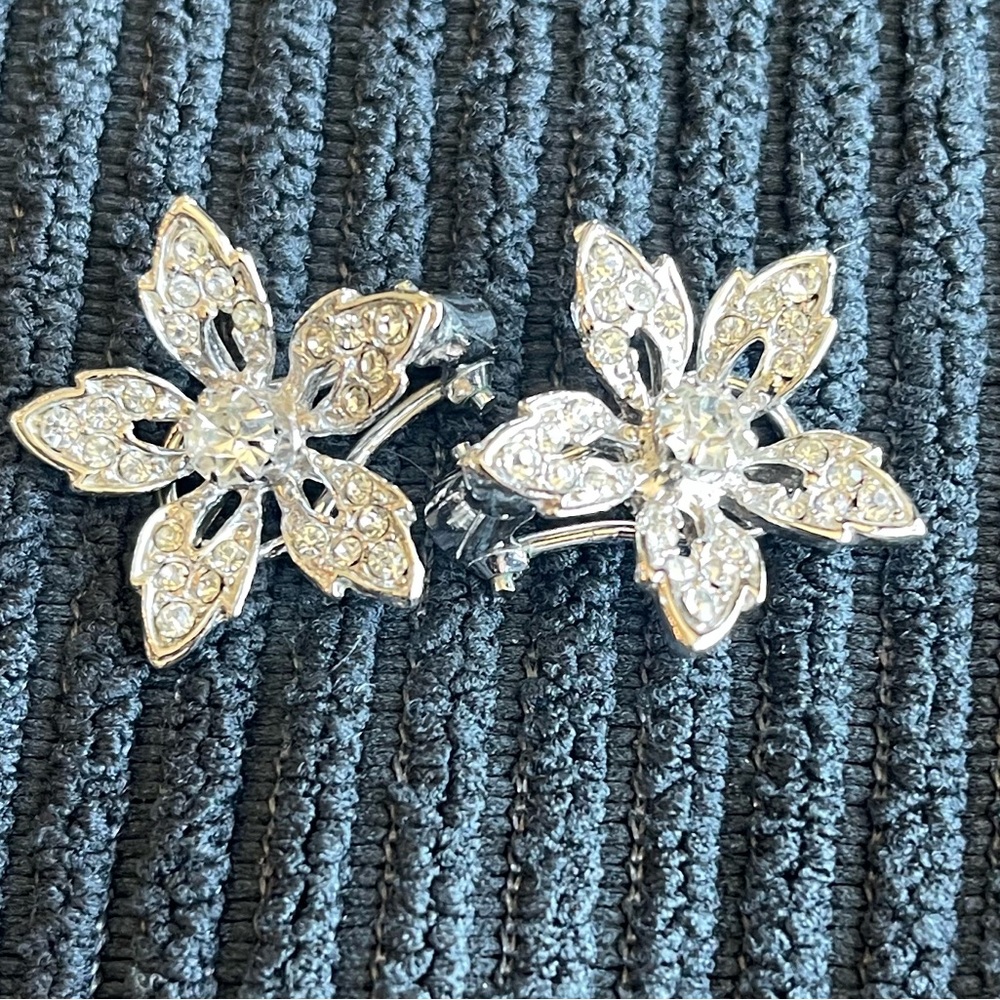 VINTAGE CLIP EARRING SET